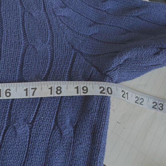 Ralph Lauren turtleneck. Thick cable knit, navy embroidered logo. Cozy prep. - Picture 8 of 10